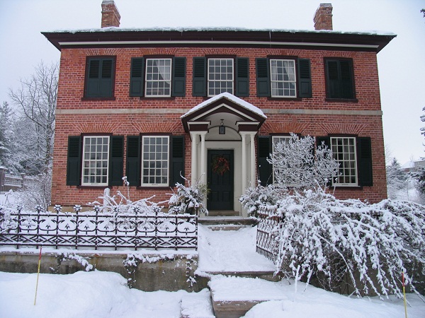 The Georgian Style: Constructed in 1842, Waterloo's Wissler-Cascaden House. Compare (search our site) with the Lynnwood Heritage Property housing the Norfolk Arts Centre. CP