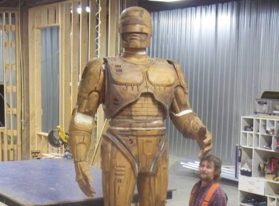 Real–life Detroit set to receive ten-foot ‘pop culture’ Robocop statue