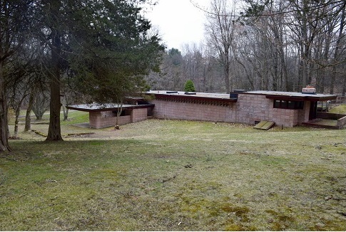 Frank Lloyd Wright Scientist Home Exterior