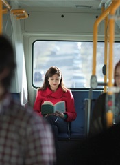 reading-on-the-bus